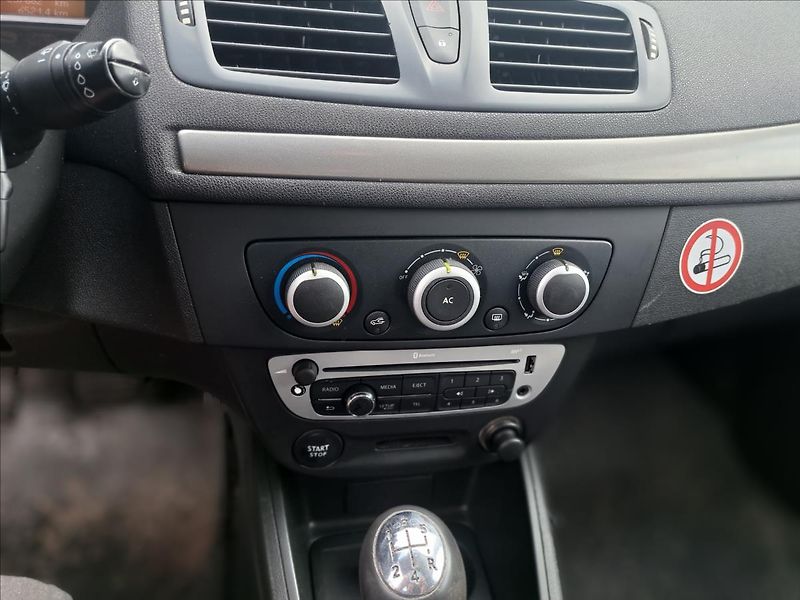 Renault Mégane 1,5 dCi - fotka 8 z 19