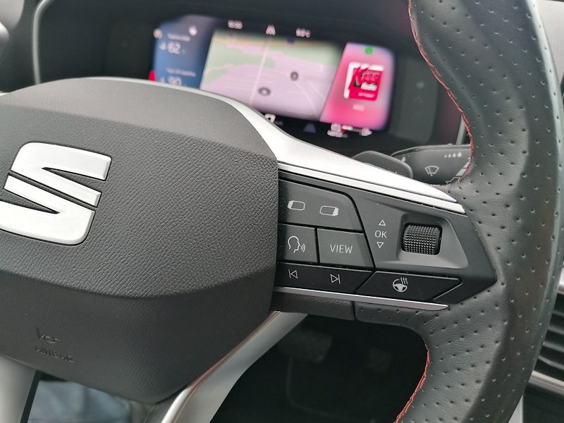 Seat Leon (2021) 1.4 TSi E-HYBRID Cupra Design - fotka 25 z 35