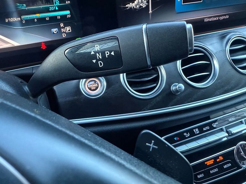 Mercedes-Benz Třídy E (2016) - fotka 40 z 51