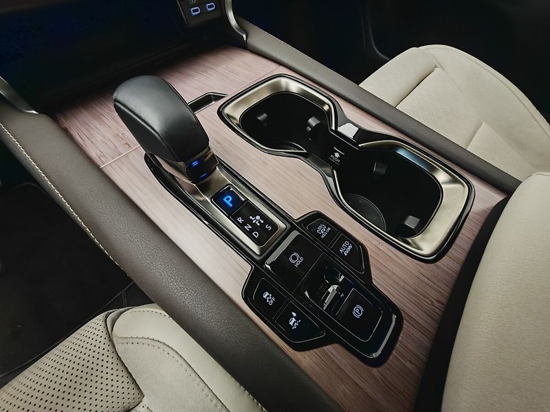 Lexus RX 450h plus RX 450h+ Luxury - fotka 47 z 50