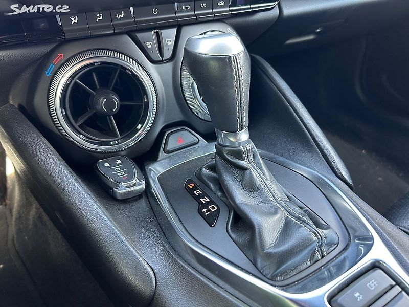 Chevrolet Camaro (2021) 6.2 V8 - fotka 15 z 28