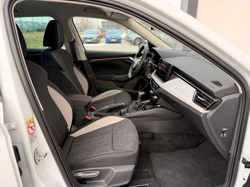 Škoda Kamiq (2025) SELEC TSI 85/1.0 A7F - fotka 12 z 24