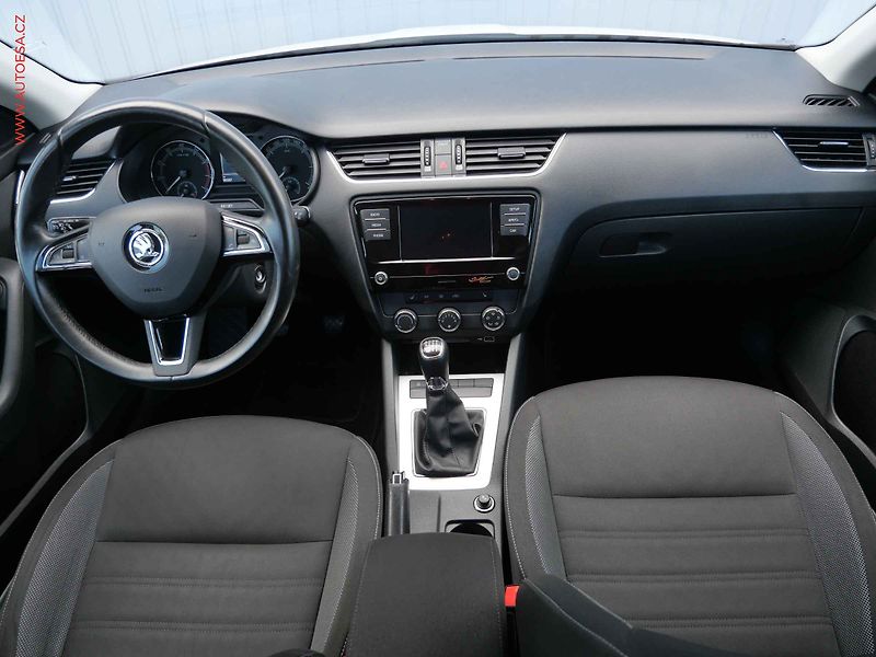 Škoda Octavia (2018) 1.4 TSi, ČR - fotka 8 z 24