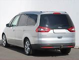 Ford Galaxy (2010) Ghia 2.0 TDCi, 7 míst - náhled 3