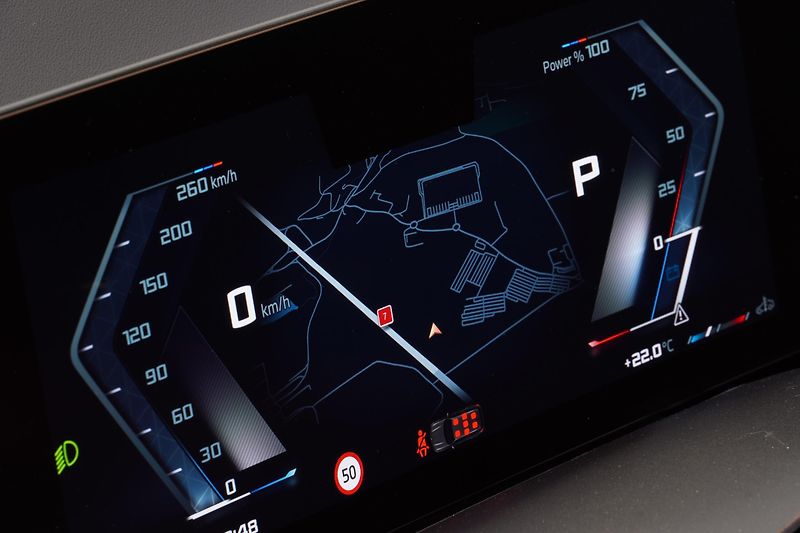 BMW X7 M60i,1.MAJ,ČR,DPH,Tažné - fotka 21 z 44