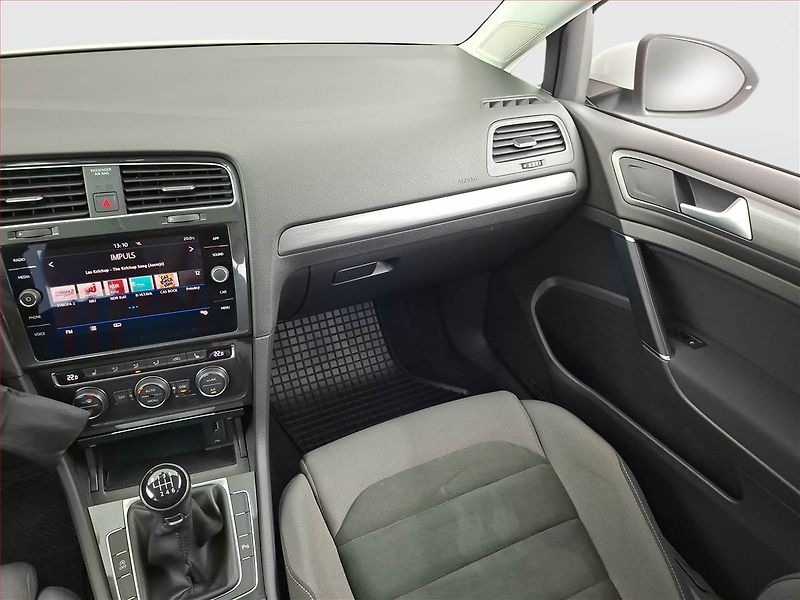 Volkswagen Golf (2020) Comfortline 1.5 TSI, ČR,1.maj - fotka 8 z 15