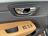 Volvo XC60 (2021) 2.0D B4 AWD Inscription - náhled 30