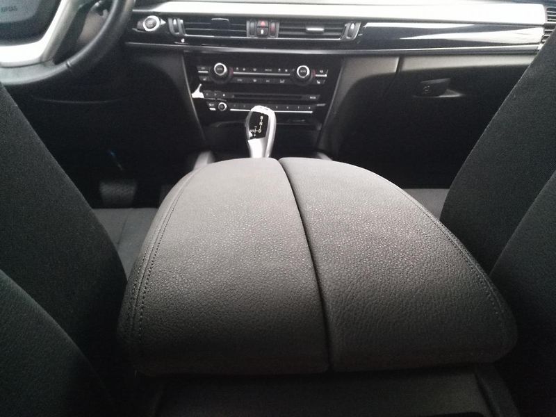 BMW X5 3,0d xDrive - fotka 9 z 36