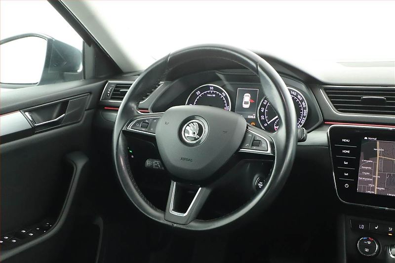 Škoda Superb (2017) 2.0 TDI, Automat, Kůže, Navi - fotka 8 z 19