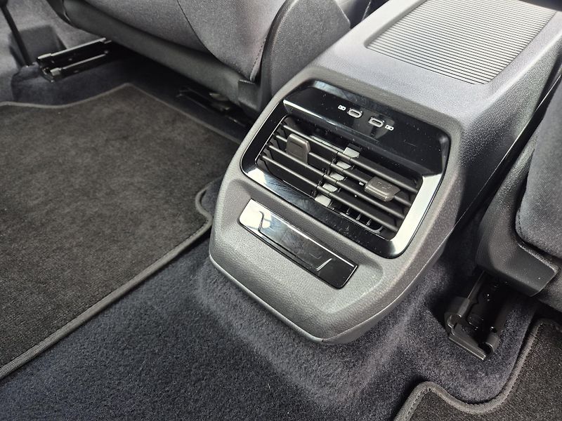 Volkswagen ID.4 150kw, PERFORMACE SOH 96,0% - fotka 41 z 45