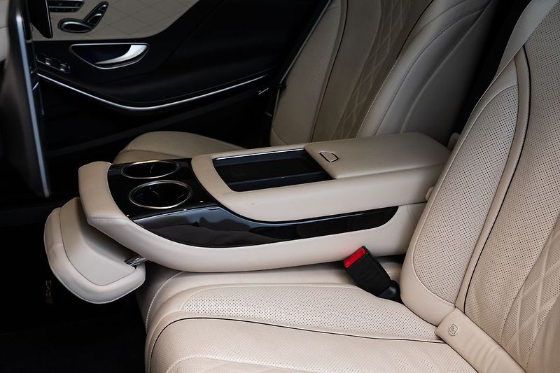 Mercedes-Benz Třídy S d L 4MATIC AMG Line/Burmester/ - fotka 13 z 27