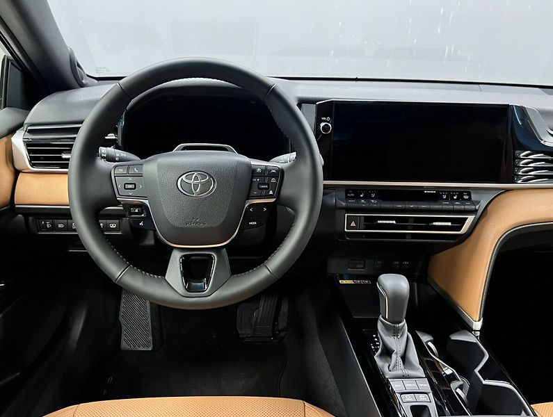Toyota Camry 2.5 Hybrid AT EXECUTIVE - fotka 5 z 19