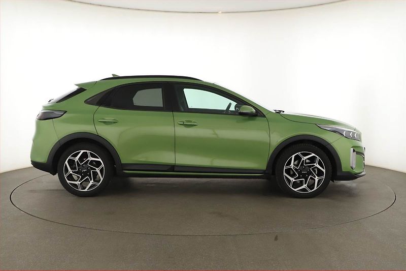 Kia XCeed (2024) GT Line 1.5 T-GDI - fotka 6 z 20
