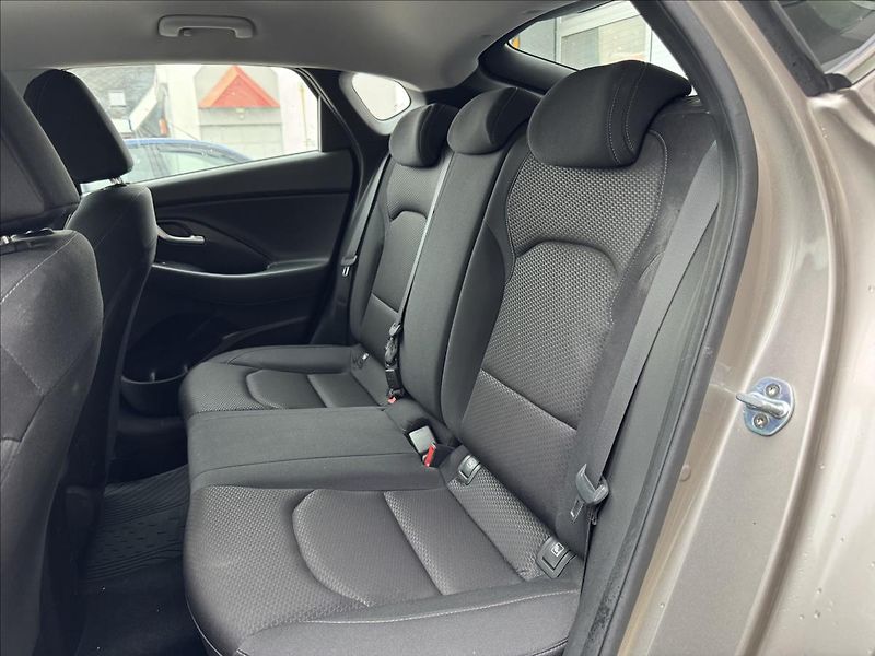 Hyundai i30 1,0 T-GDI Comfort - fotka 8 z 15