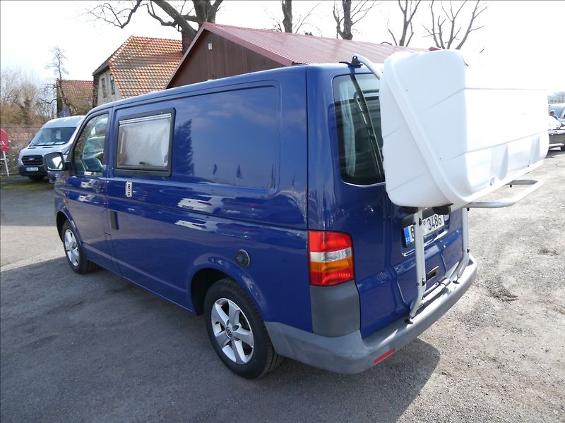 Volkswagen T5 California 2,5 TDi 96kW obytný vůz - fotka 6 z 49