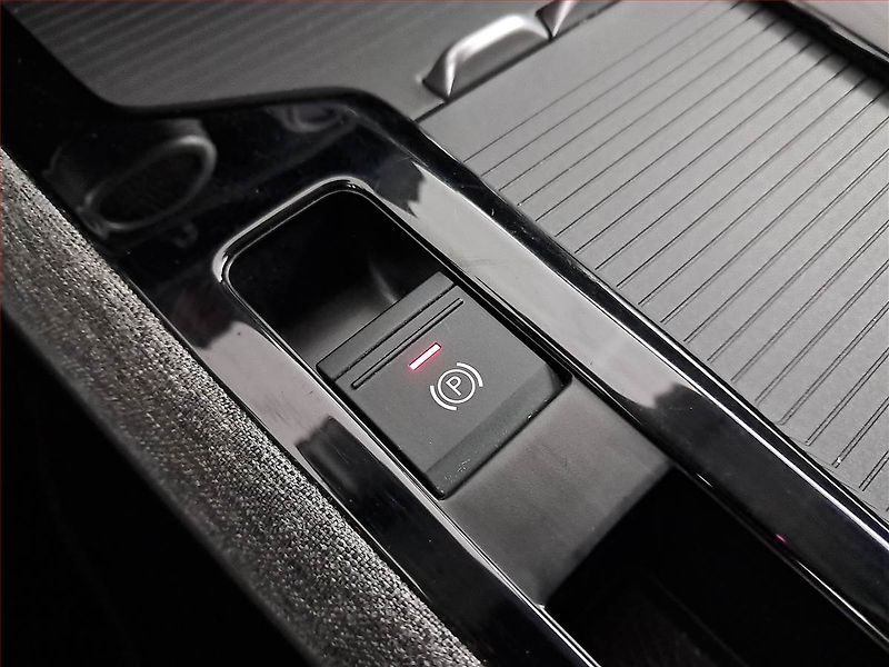 Škoda Superb (2024) 2.0 TDI - fotka 17 z 23