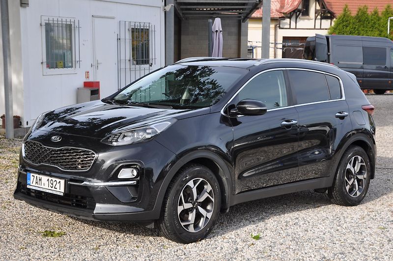 Kia Sportage 1.6CRDi 100kW Automat - fotka 1 z 23
