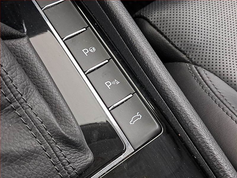 Škoda Superb (2017) Laurin&Klement 2.0 TDI - fotka 28 z 28