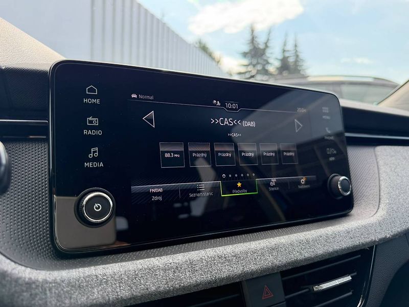 Škoda Kamiq Selection 1,0 TSI 85 kW 6° MP - fotka 21 z 31
