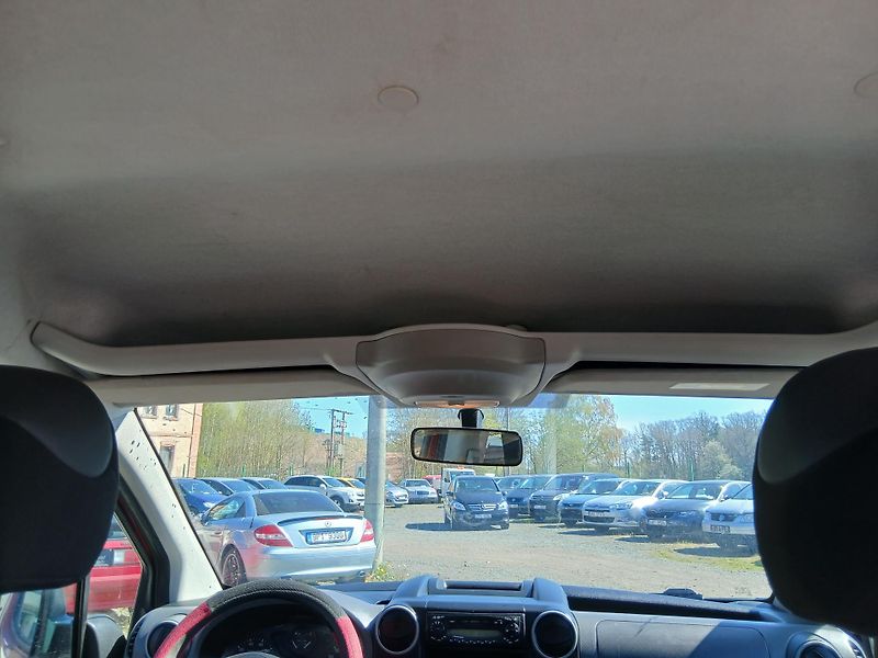 Citroën Berlingo 1.6 HDI, ALU - fotka 23 z 31