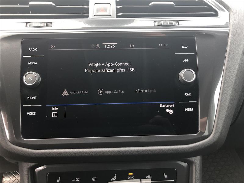Volkswagen Tiguan Allspace 1,5 TSi 110kW 7DSG LIFE  REZER - fotka 28 z 31