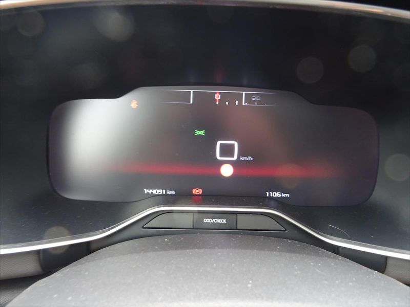 Citroën C5 Aircross 1,2 PT 96 kW, FEEL ,Led, Navi - fotka 31 z 39