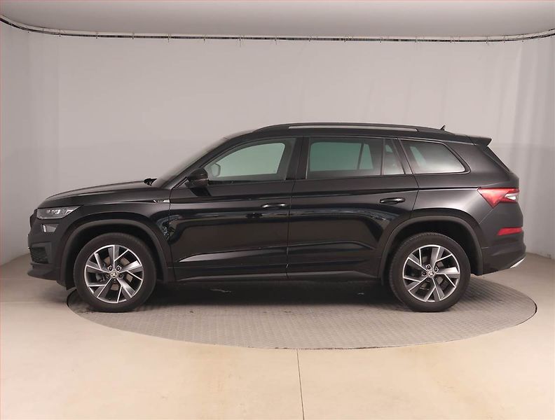 Škoda Kodiaq (2022) Sportline 1.5 TSI - fotka 3 z 20