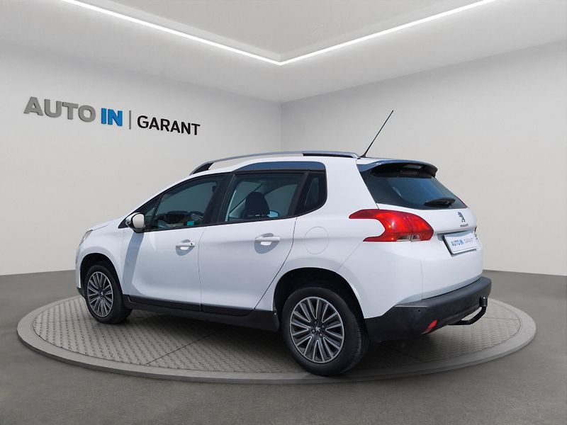 Peugeot 2008 (2015) ACTIVE 1.6 e-HDI 68kW, ČR, 1. - fotka 7 z 24