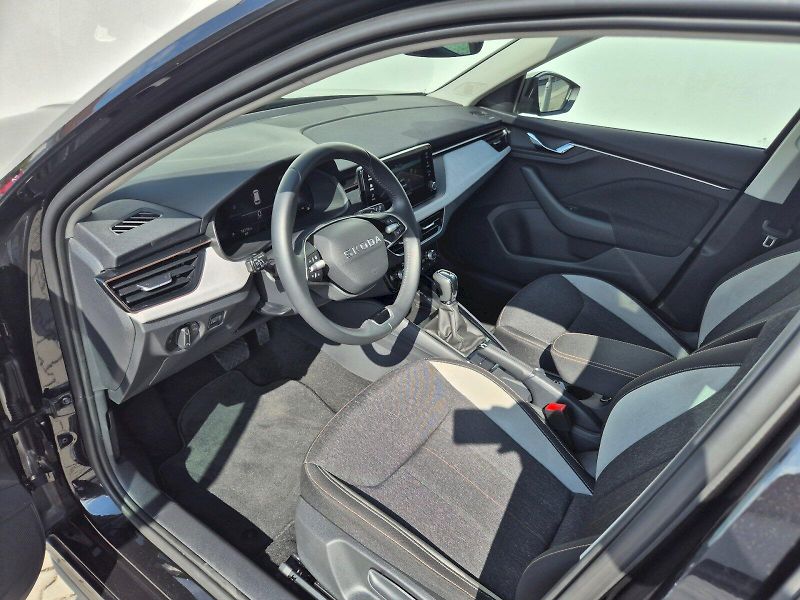 Škoda Kamiq (2025) Top Selection 1.0 TSI 85 kW 7° - fotka 12 z 30