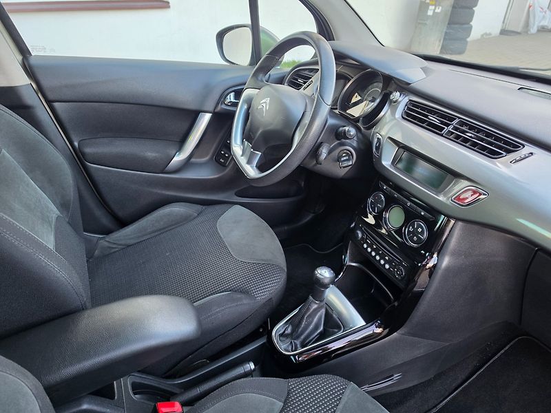 Citroën C3 (2010) 1.6 i Zimáky,Závěs - fotka 18 z 20