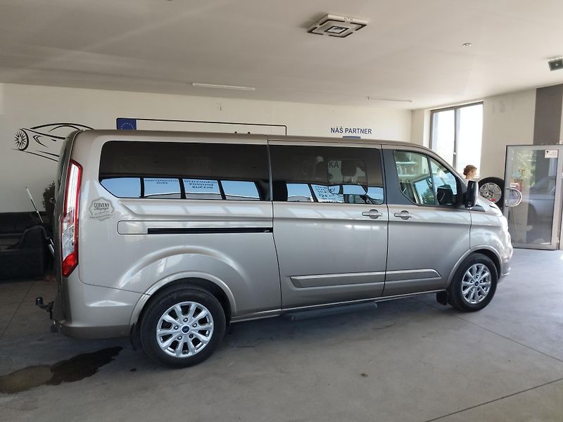Ford Tourneo Custom (2019) 2,0TDCI,125KW,ALU,LED,NAVI,ČR - fotka 7 z 23