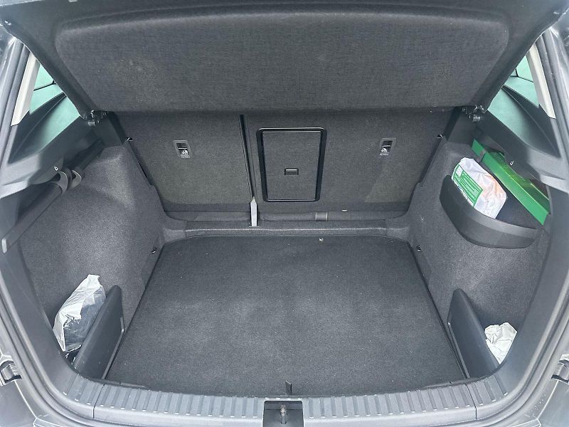 Škoda Karoq (2024) 2.0 TDI Selection Drive - fotka 29 z 34
