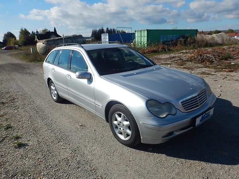 Mercedes-Benz Třídy C 2.2 Cdi 105 kw - fotka 3 z 13
