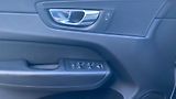 Volvo XC60 MOMENTUM PRO, B4 AWD, 145+10 k - náhled 25
