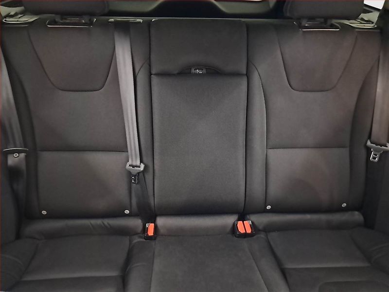 Volvo V60 (2017) D3 2.0, Navi, Tempomat - fotka 10 z 18