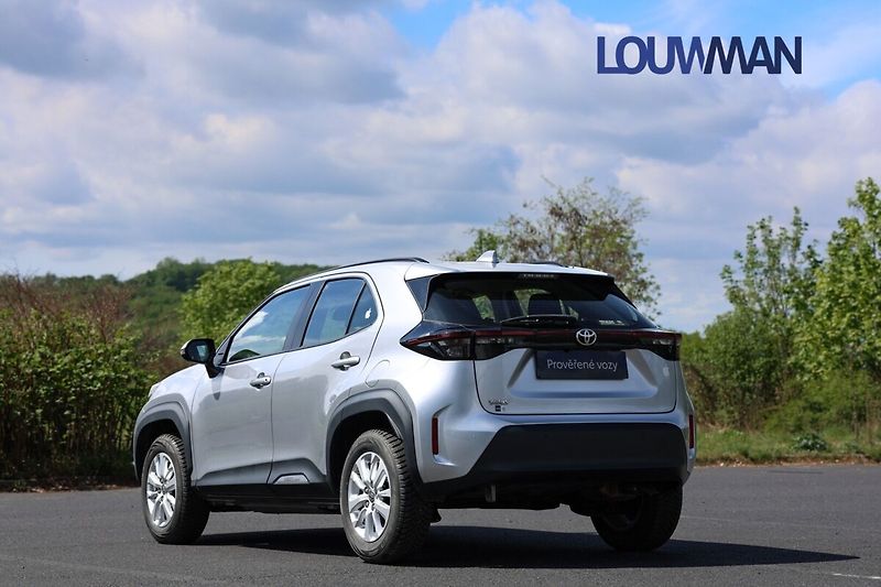 Toyota Yaris Cross COMFORT - fotka 18 z 20