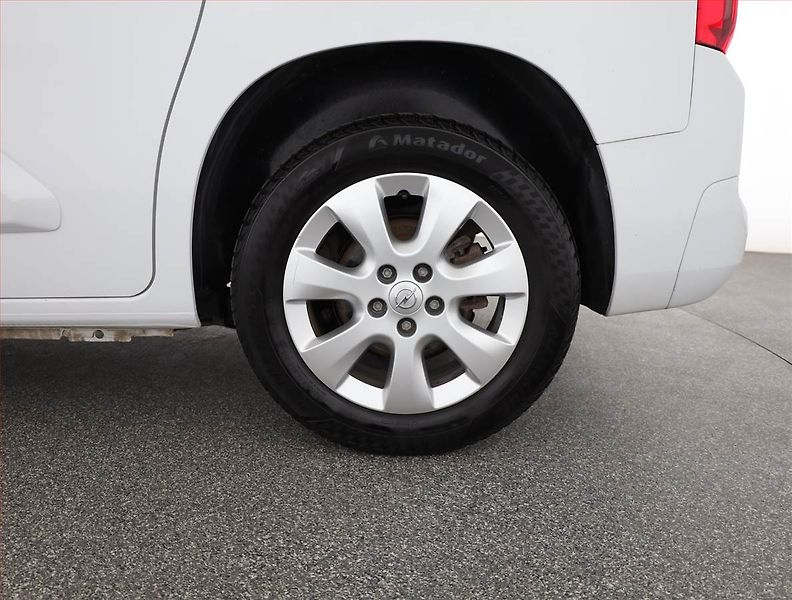 Opel Combo (2022) Elegance 1.5 CDTI, 5Míst, ČR - fotka 15 z 15