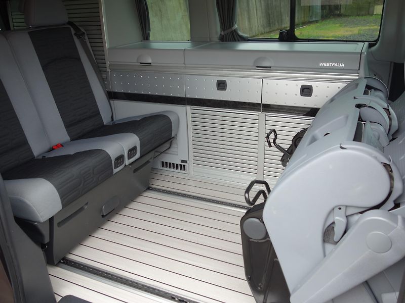 Mercedes-Benz Viano (2013) 3.0 CDI V6/ČR/MARCO POLO/6MÍST - fotka 63 z 123