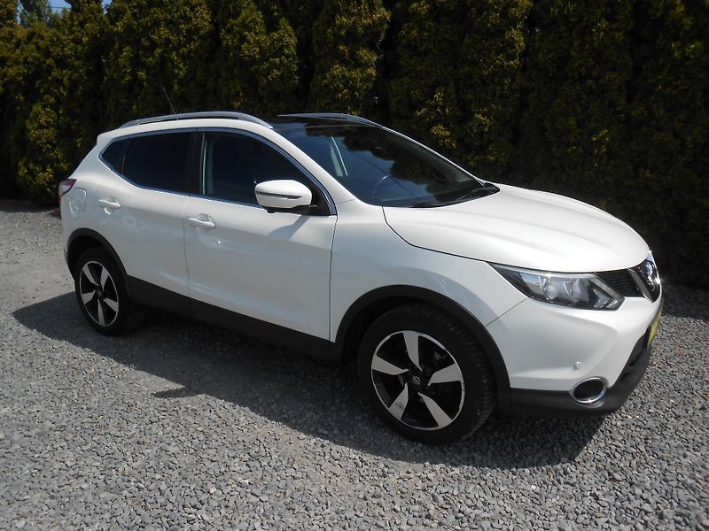 Nissan Qashqai 1.5DCi,LED,KAMERA,PANORAMA - fotka 1 z 49