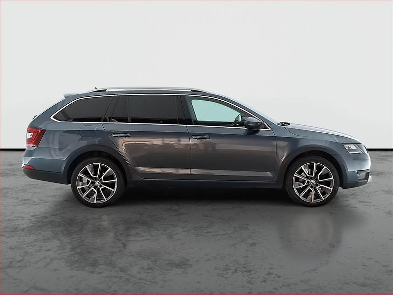 Škoda Octavia (2017) Scout 2.0 TDI, 4X4, Automat - fotka 6 z 21