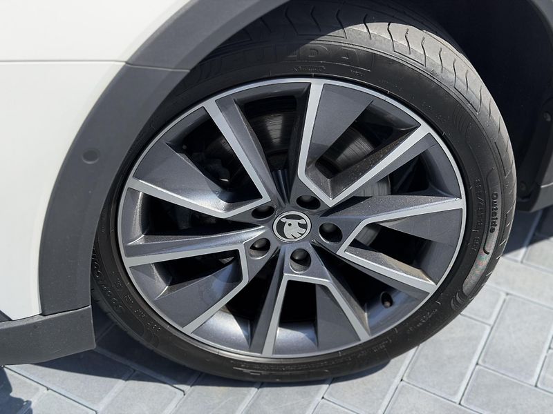 Škoda Octavia (2022) Scout 2.0 TDi/DSG/DPH/4x4 - fotka 9 z 25