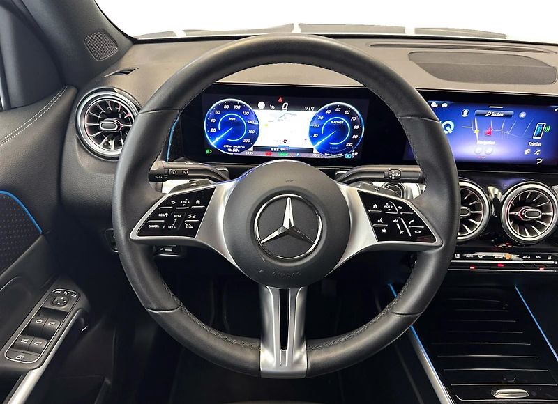 Mercedes-Benz EQB 300 4M Progressive Ambient - fotka 7 z 12