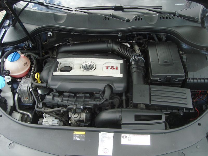 Volkswagen Passat (2013) 2,0 TSi - fotka 18 z 18