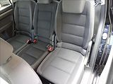 Volkswagen Touran 2,0 TDI 103kW 7.MÍST - náhled 22