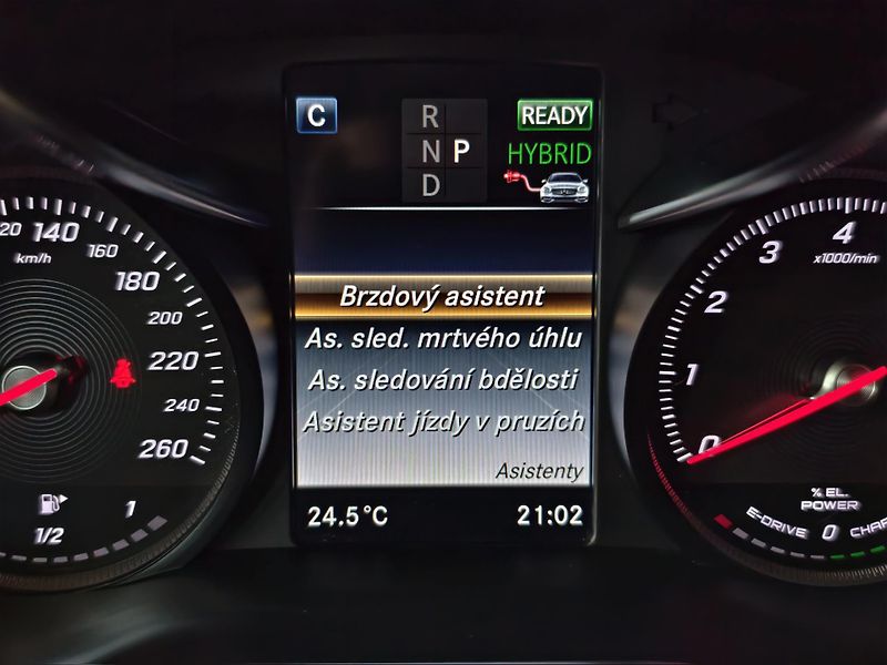 Mercedes-Benz GLC 350e 235kW 4MATIC Plug-In, DPH - fotka 16 z 27