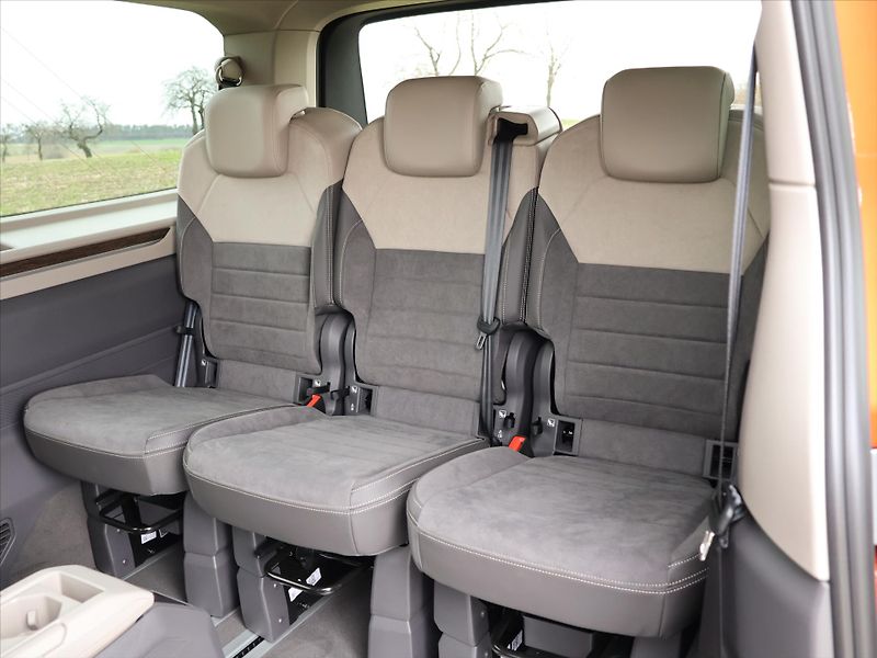 Volkswagen Multivan 2,0 TDI DSG Long Style 7-Míst - fotka 15 z 42