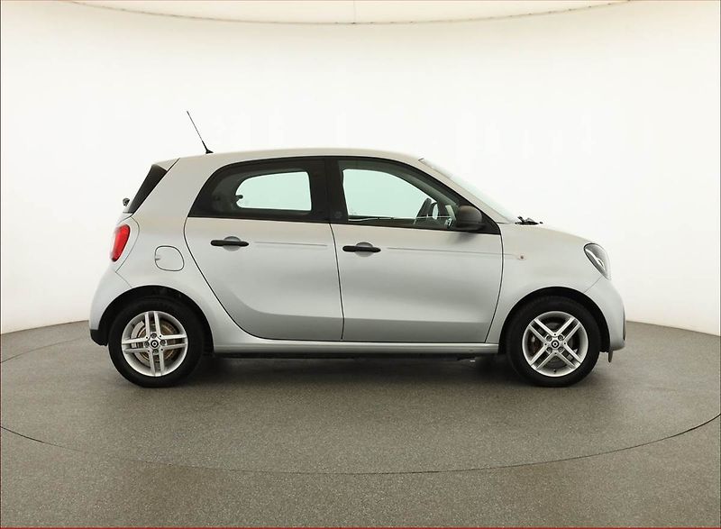 Smart Forfour (2020) EQ, SoH 92%, Automat - fotka 6 z 20