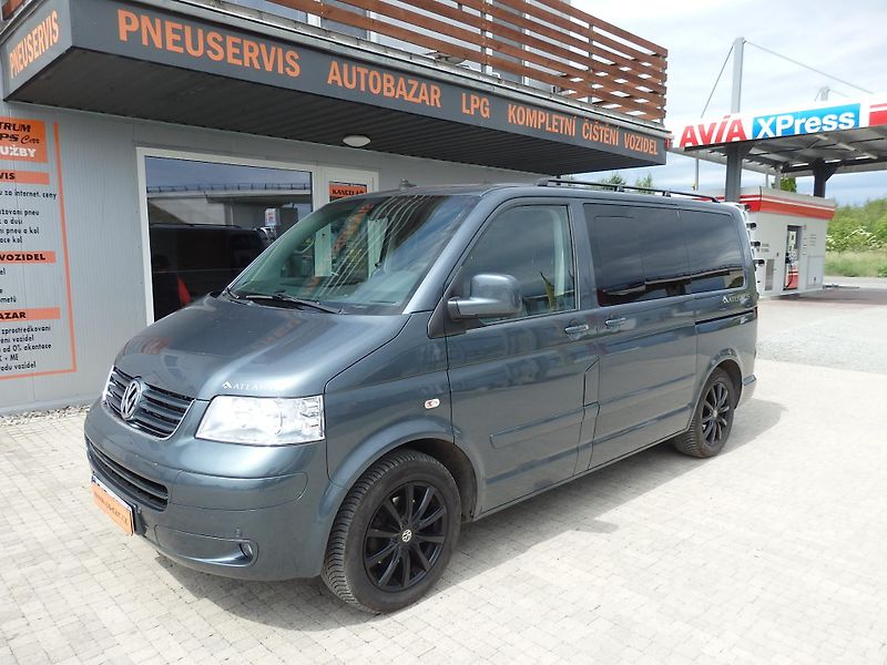 Volkswagen Multivan 2,5 TDi KLIMATIZACE - fotka 2 z 19