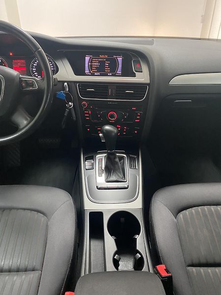 Audi A4 1.8 TFSi AUTOMAT DIGIAC - fotka 22 z 23
