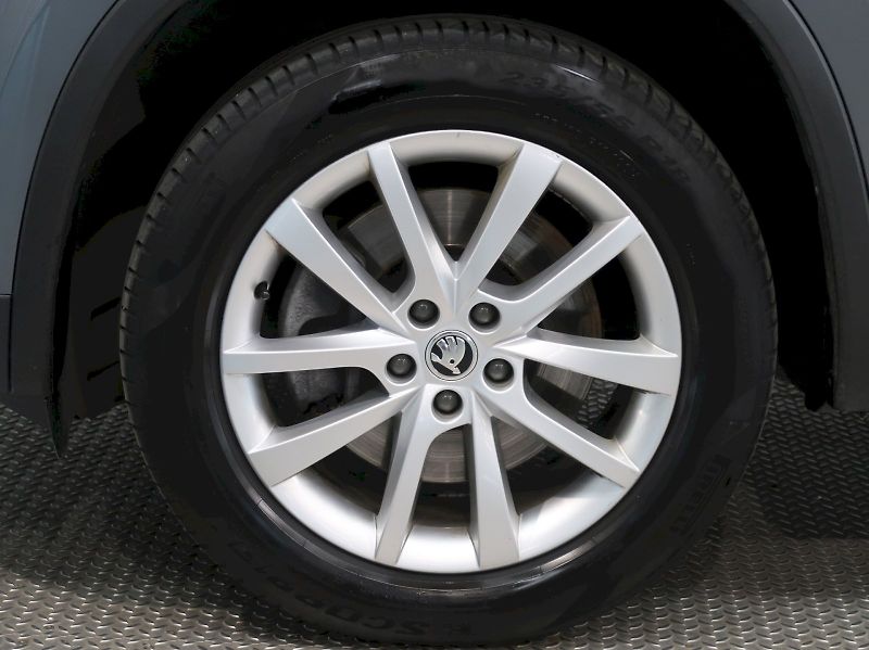 Škoda Kodiaq (2023) STYLE 2.0TDI 147KW 4x4 DSG TAŽ - fotka 12 z 44